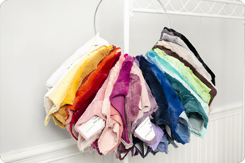 Sample Ring Luxe Cuddle&reg; Hide